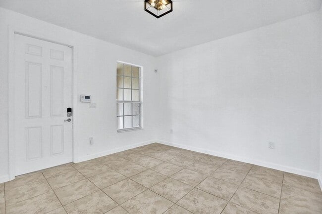 Building Photo - 9081 SW 169th Ct