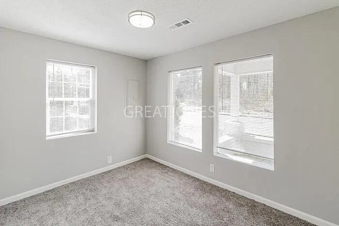Building Photo - 8225 Rugby Ave