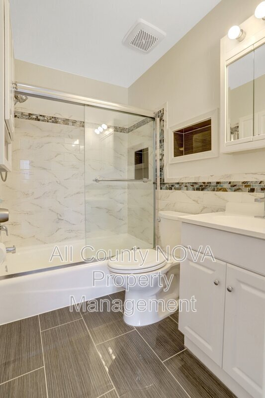 Building Photo - 3353 Ardley Ct