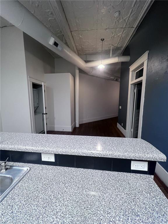 Building Photo - 116 N Broadway St