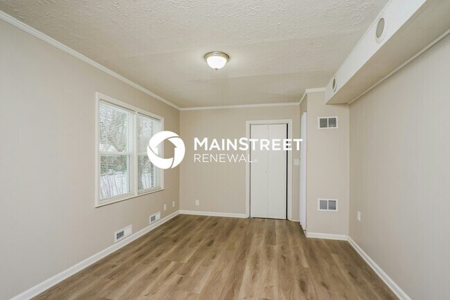 Building Photo - 3 Bedroom Pet-Friendly Home in Louisville,...