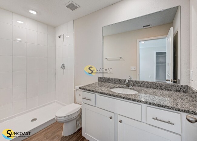 Building Photo - 9540 Hood Rd