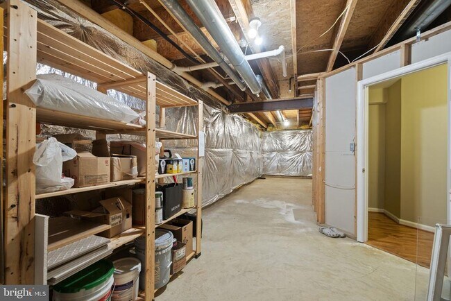 Building Photo - 1106 Pleasant Cir