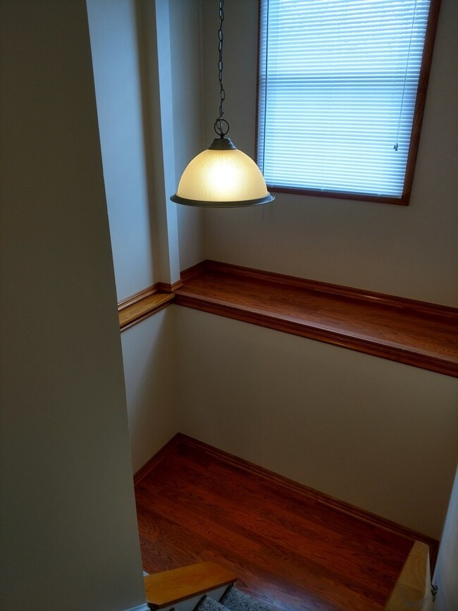 Building Photo - Beautiful Townhouse in Quail Run Community