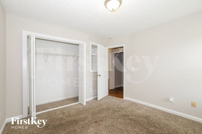 Building Photo - 1540 Summer Lake Terrace SW