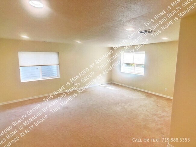 Building Photo - 9931 Red Sage Dr