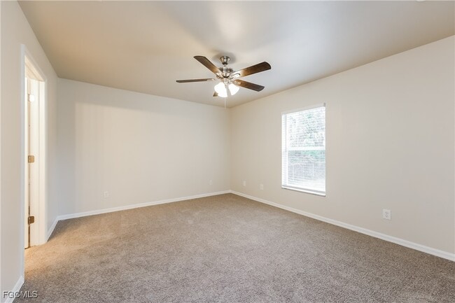 Building Photo - 3004 15th St W