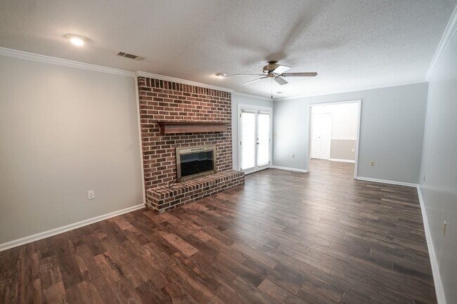 Building Photo - Available Soon!