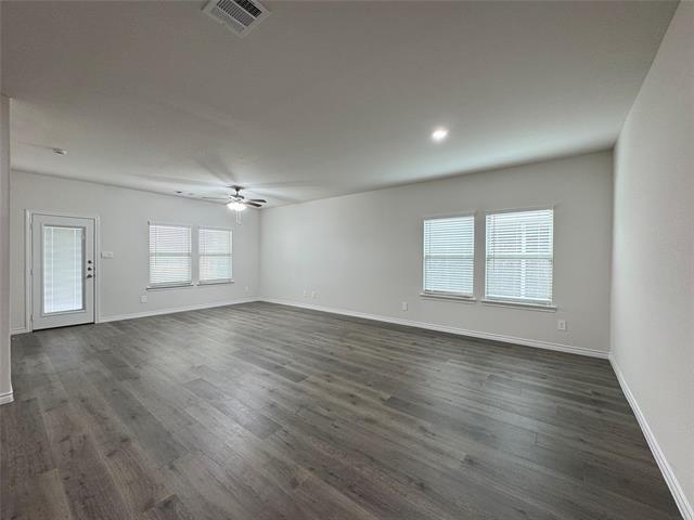 Building Photo - 2901 Bald Eagle Blvd