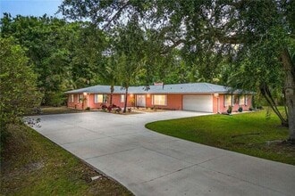 Building Photo - 115 36th Ct