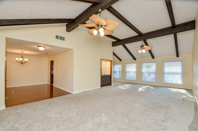 Building Photo - 2731 River Birch Dr