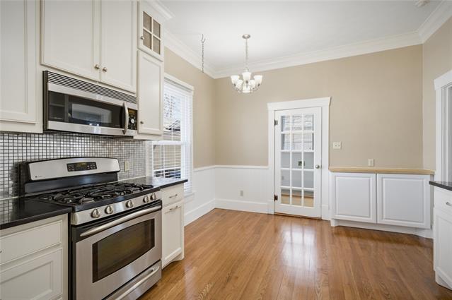 Building Photo - 1231 W Main St