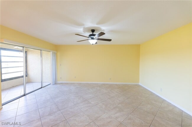 Building Photo - 3655 Boca Ciega Dr