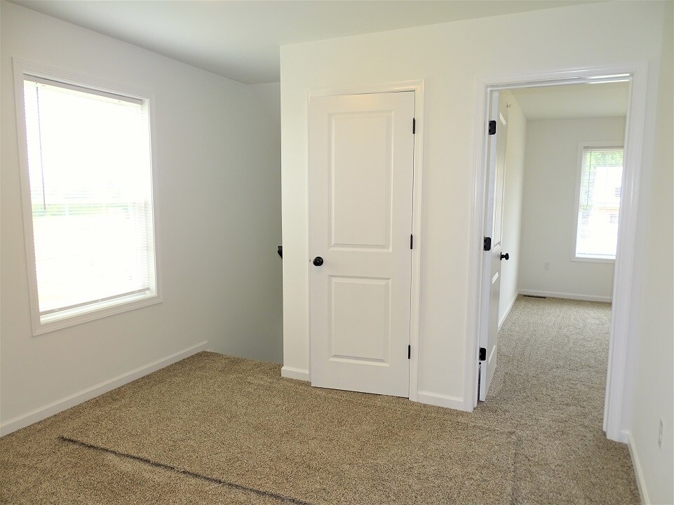 Building Photo - 412 Masonic Dr