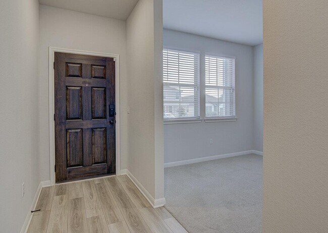 Building Photo - 6603 Smarty Jones Ln