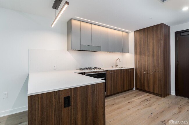 Building Photo - 280 Spear St