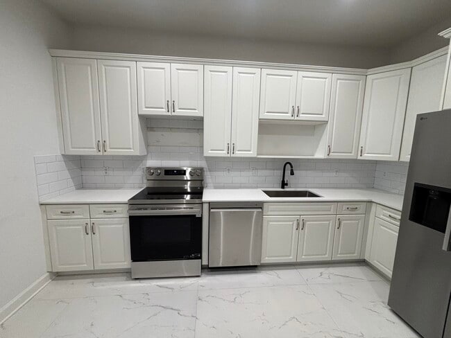 Building Photo - 2789 Eagle Rock Cir