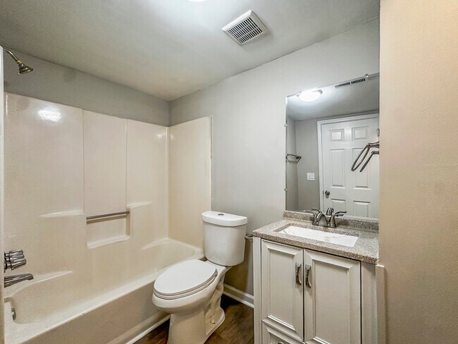 Building Photo - 7065 Merrywood Dr