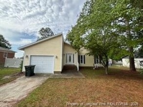 Building Photo - 2043 Lakeridge Dr