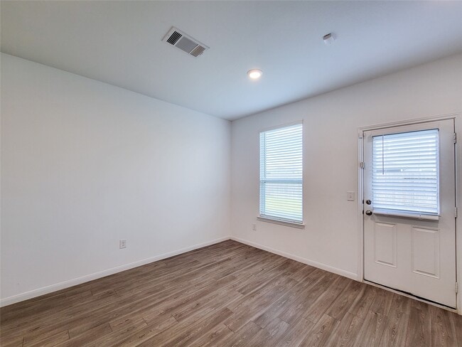 Building Photo - 17986 Plow Beam Dr