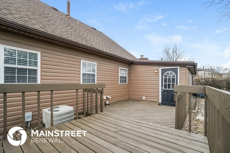 Building Photo - 174 Lincolnshire Rd