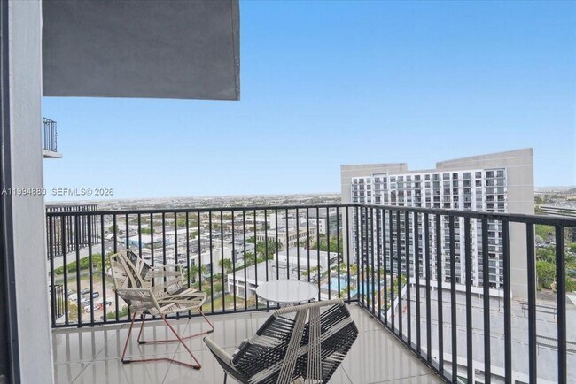 Building Photo - 5300 Paseo Blvd