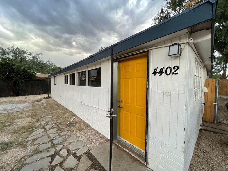 Building Photo - 4402 E Seneca St