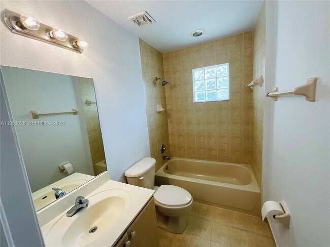 Building Photo - 10901 NW 88th Terrace