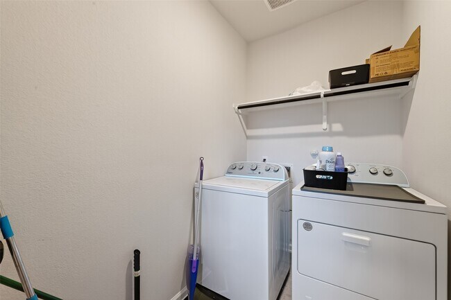 Building Photo - 3318 Brushy Marsh Dr