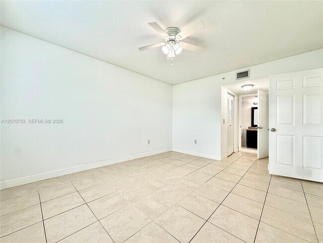Building Photo - 4171 San Marino Blvd