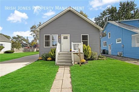 Primary Photo - 77 Porter Ave