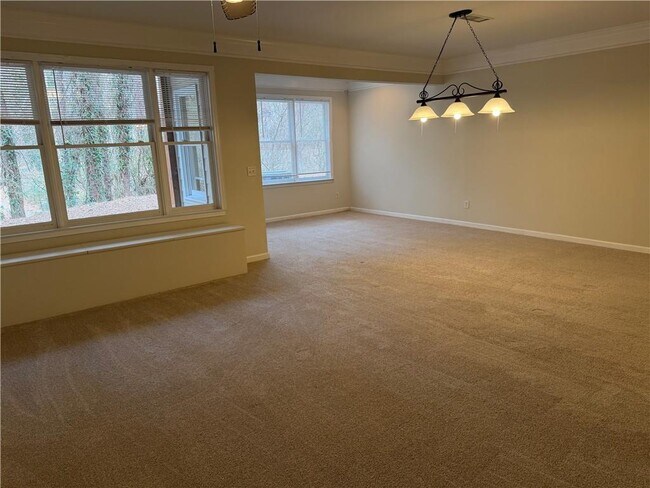 Building Photo - 1303 Creekside Pl SE