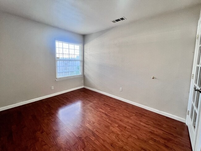 Building Photo - $1,995 Blackstone & Sierra 2 Bedroom Condo...