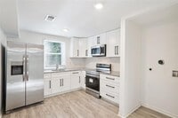 Building Photo - 2533 Kelly Lake Rd