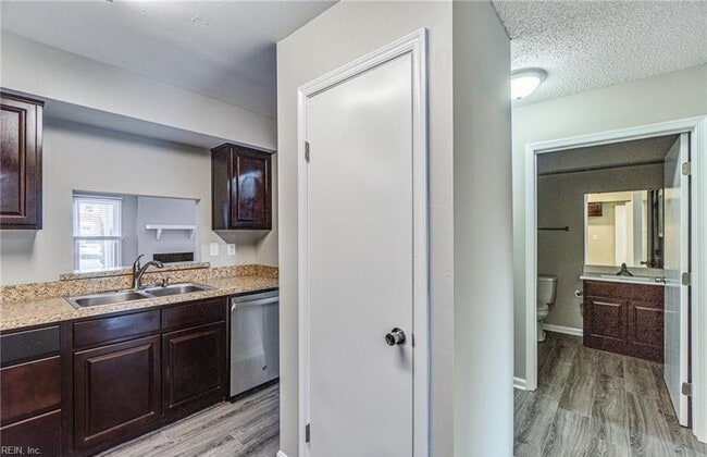 Building Photo - 465 Lake Havasu Dr