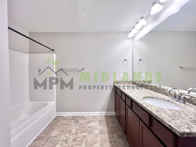 Building Photo - 356 Eagle Feather Loop