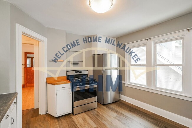 Building Photo - 2017 N 57th St