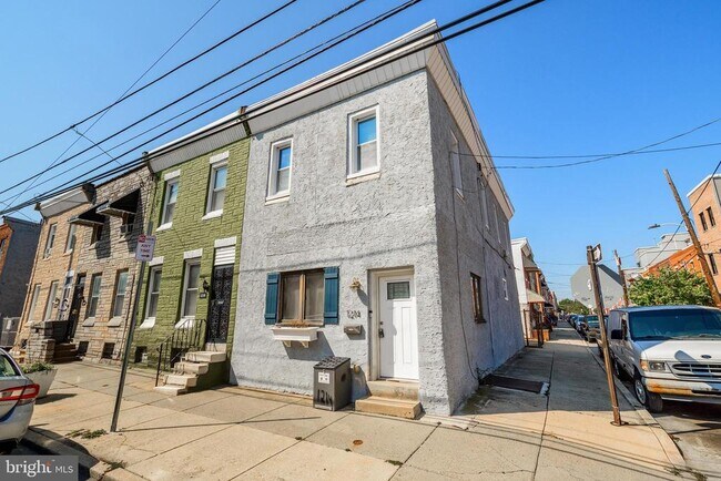 Building Photo - 1214 S 21st St