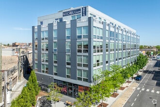 Skyline views | Logan Square Apartments | NoCa Blu - Noca Blu Apartment Homes