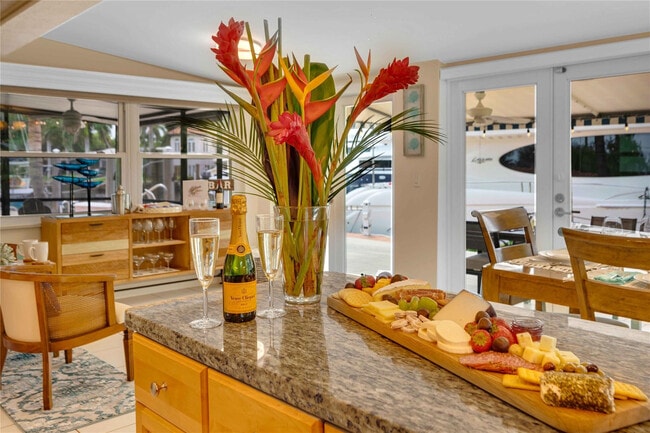 Building Photo - 1329 SW 12th Ct