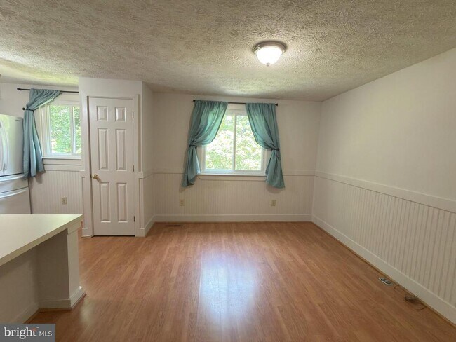 Building Photo - 5519 Inverness Woods Ct