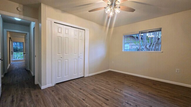 Building Photo - Newly Renovated NE San Antonio 3 bedroom home in established neighborhood-You do not want to miss...