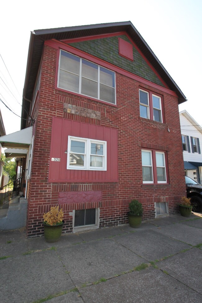 Building Photo - 1520 Liberty St