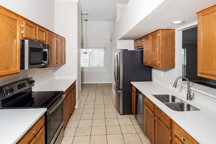 Building Photo - 4906 Temple Bell Dr