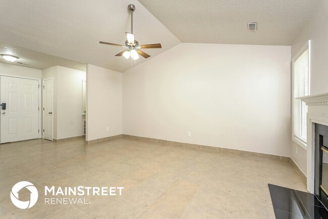 Building Photo - 5603 Green Apple Dr