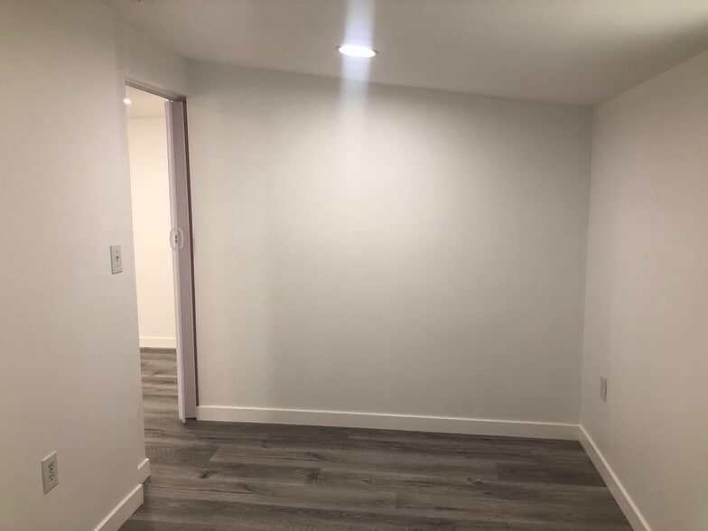 Building Photo - 629 Glendale Trail