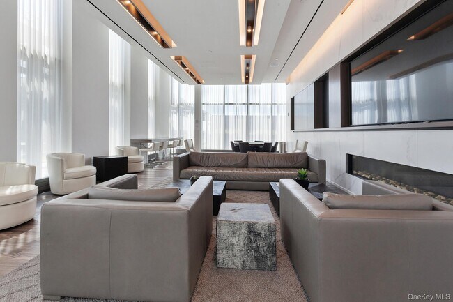 Building Photo - 131-03 40th Rd