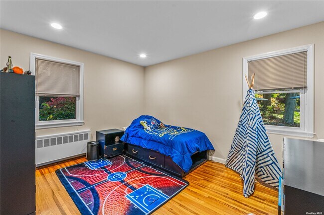 Building Photo - 11 Melby Ln