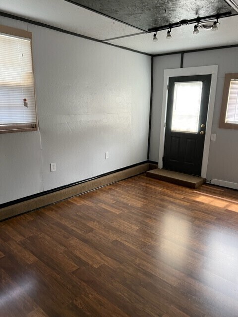 Building Photo - Berry Hill Commercial Property