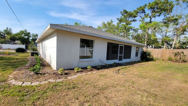 Building Photo - 4183 Malden Dr